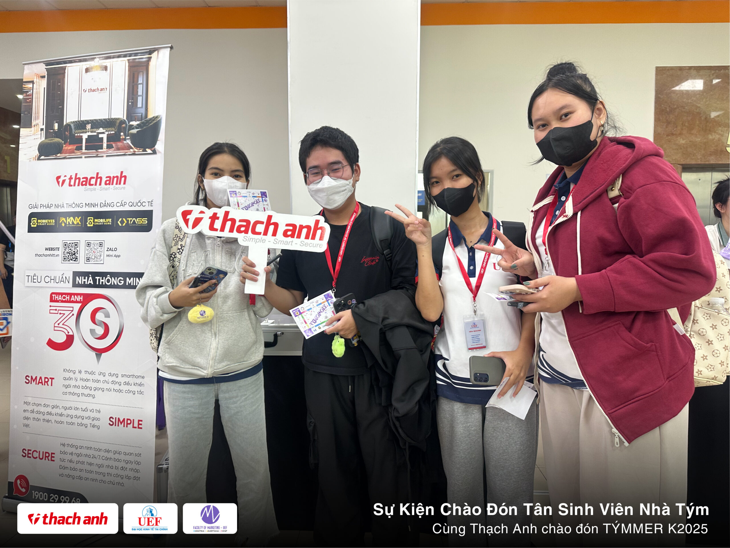 Thạch Anh Chào Mừng Tân Sinh Viên Khoa Marketing – UEF Khóa 2025 Thạch Anh Chào Mừng Tân Sinh Viên Khoa Marketing – UEF Khóa 2025