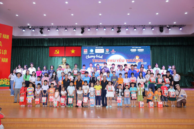 Thạch Anh ITT đồng hành mùa Trung Thu Lan Tỏa Yêu Thương Cho Hơn 330 Trẻ Em Khó Khăn TP Thạch Anh ITT đồng hành mùa Trung Thu Lan Tỏa Yêu Thương Cho Hơn 330 Trẻ Em Khó Khăn TP