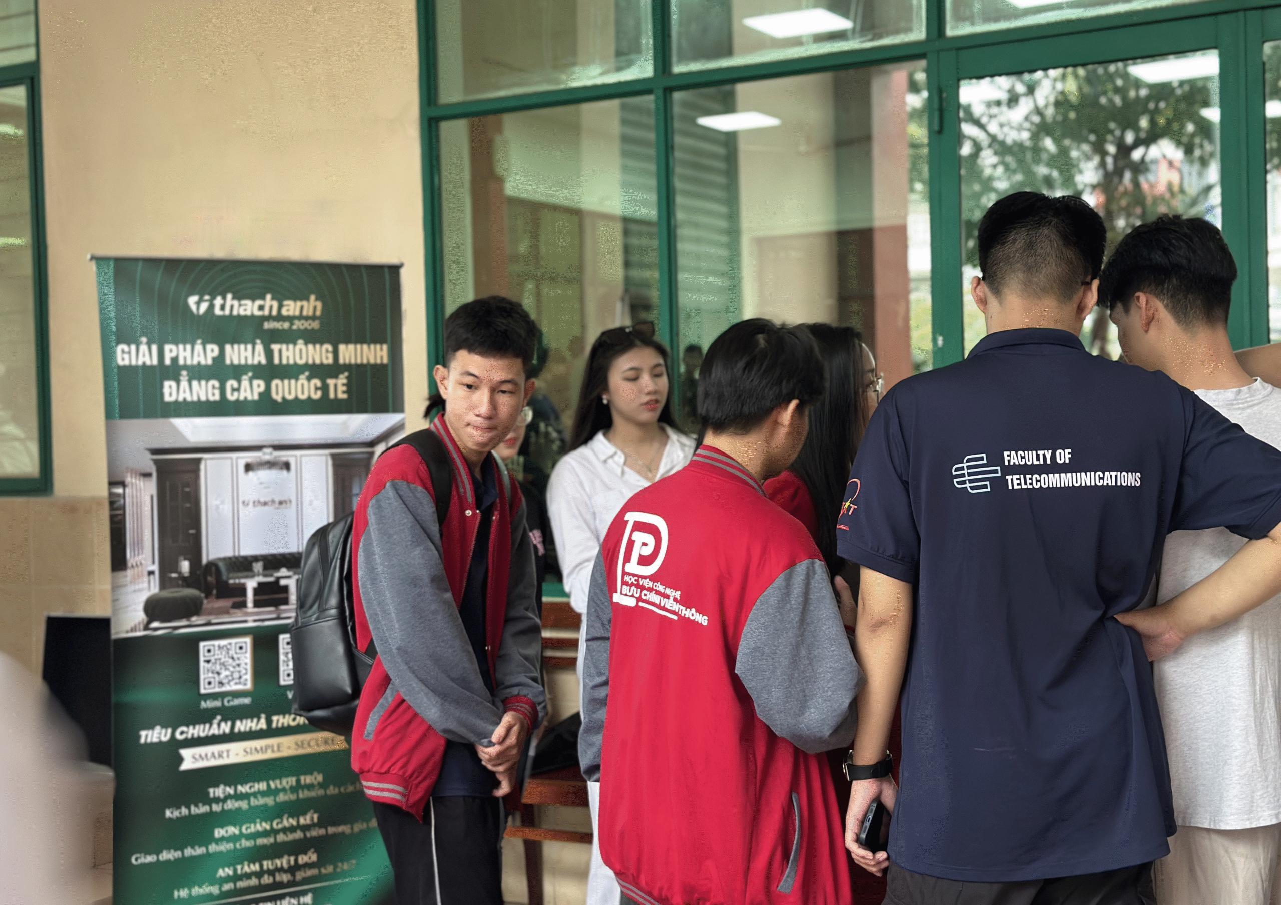 Khơi Dậy Đam Mê IoT & Nhà Thông Minh Trong Thế Hệ Gen Z (Sự kiện tại Đại Học PTIT)